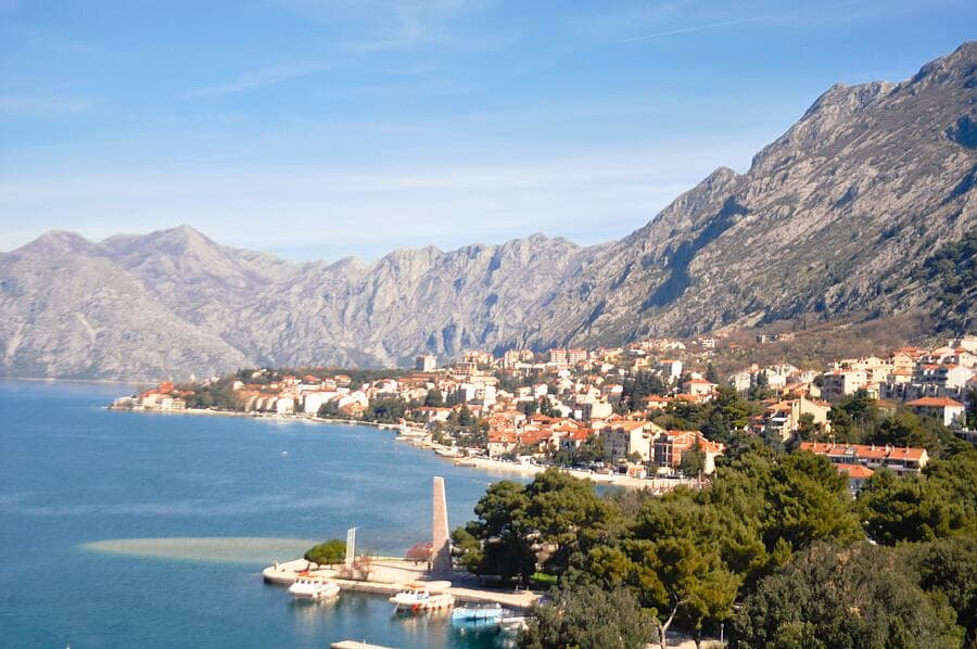 Why live in Montenegro