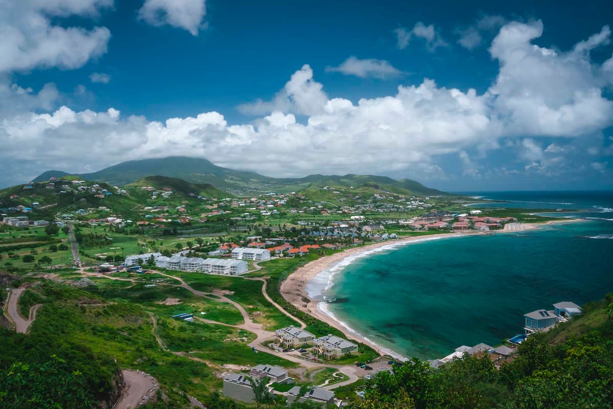 Why live in St. Kitts and Nevis