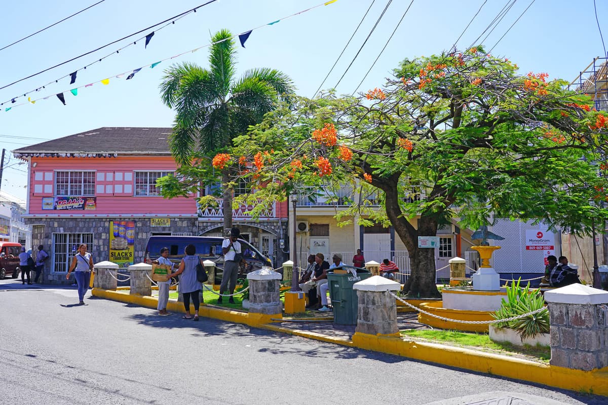 Why live in St. Kitts and Nevis